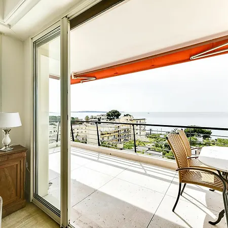 Le Roc 2 Apartment *